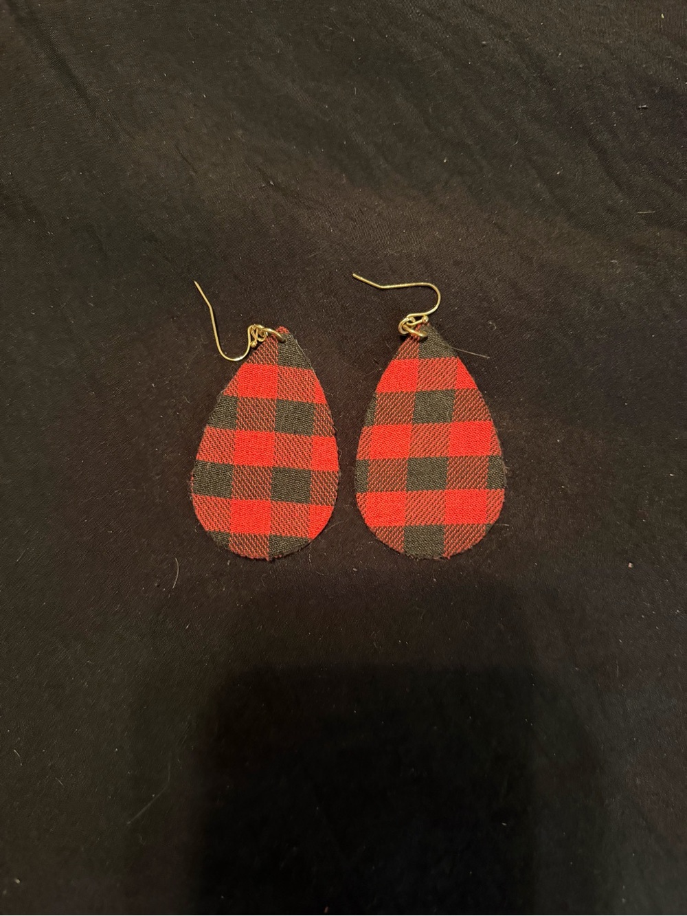 NWOT Red and Black Plaid Teardrop Earrings - Women Accessories